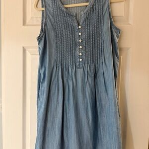 Vineyard Vines Sleeveless Denim Dress with Button Detail